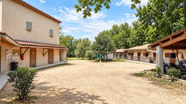 Propriet&agrave; equestre In vendita Vaucluse