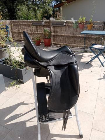 Sella da dressage Zaldi R-dynamic 18.5" - 2023