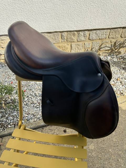 Sella da salto ostacoli CWD  17.5" - 2013