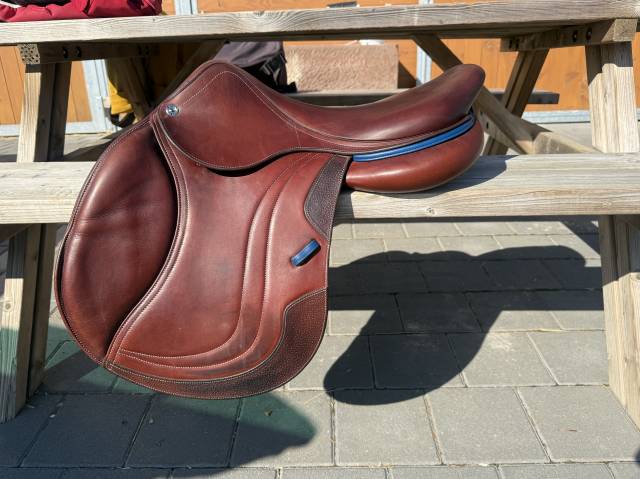 Sella da salto ostacoli CWD  18.5" - 2021