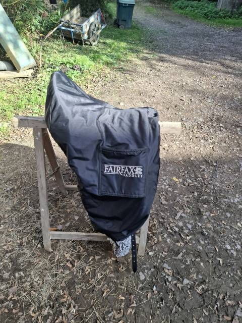Sella da dressage Fairfax Deluxe low wither 17.5" - 2026
