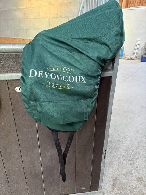 Sella da dressage Devoucoux  17.5" - 2025