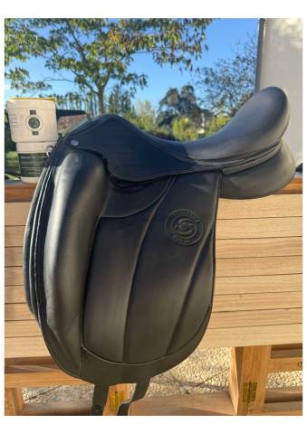 Sella da dressage Forestier  17.5" - 2023