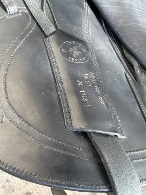 Sella da dressage CWD  17.5" - 2024
