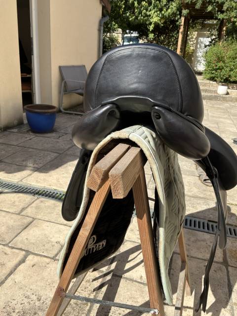 Sella da dressage CWD  17.5" - 2024