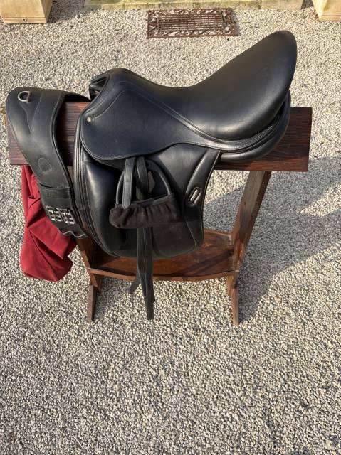 Sella da dressage CWD  17" - 2011
