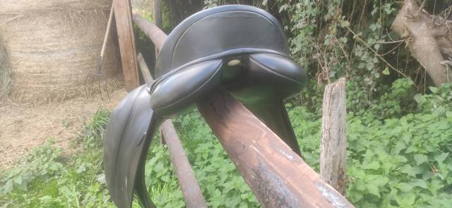 Sella da dressage Bates  17.5" - 2005