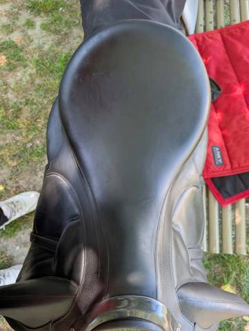 Sella da dressage Devoucoux  18" - 2020