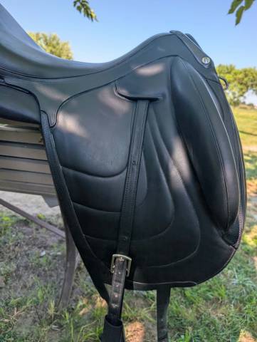 Sella da dressage Devoucoux  18" - 2020