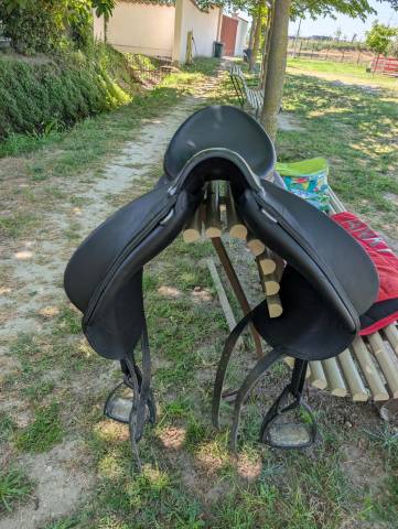 Sella da dressage Devoucoux  18" - 2020