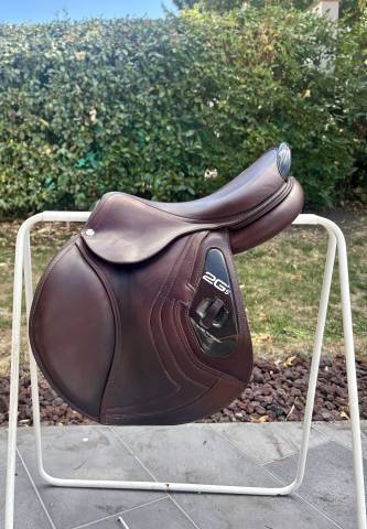 Sella da salto ostacoli CWD  17.5" - 2023