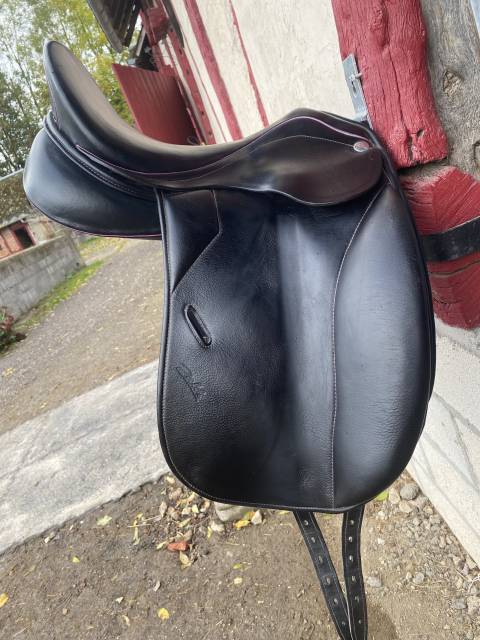 Sella da dressage Zaldi  16.5" - 2017