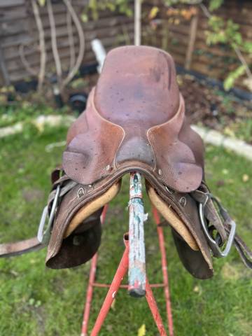 Sella da dressage   17" - 2000