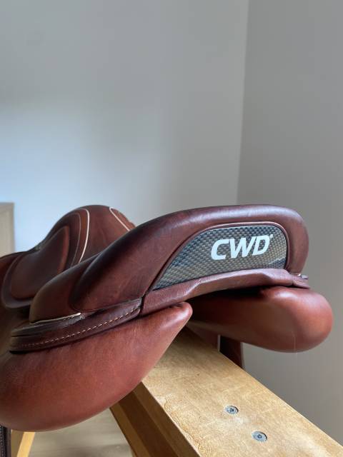 Sella da salto ostacoli CWD  17" - 2021