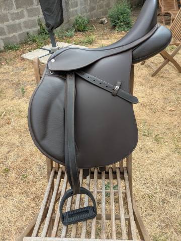 Sella mista Wintec  17" - 2023