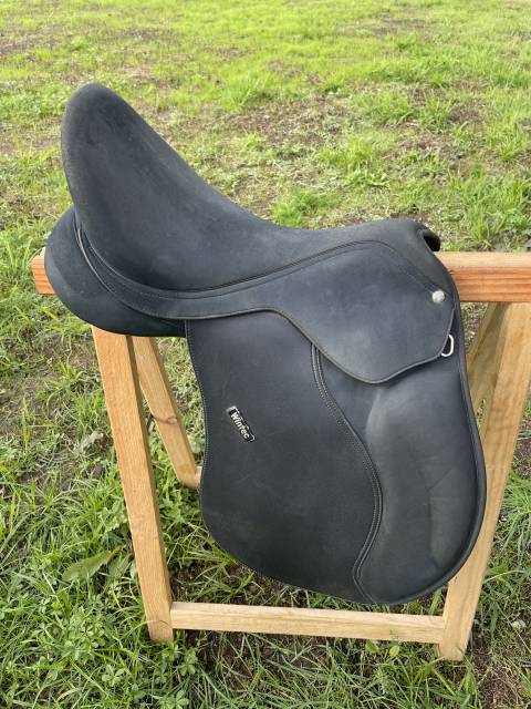Sella mista Wintec  17.5" - 2017