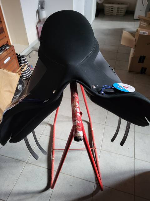 Sella mista Wintec  16.5" - 2025