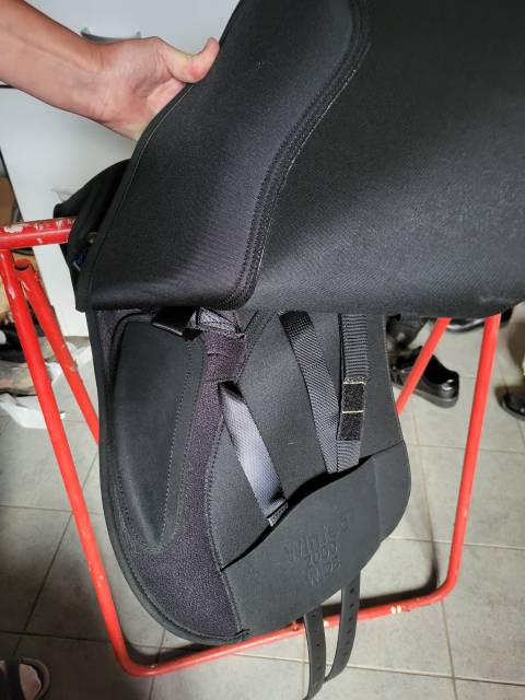 Sella mista Wintec  16.5" - 2025
