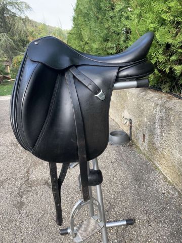 Sella da dressage Bates  17.5" - 2012