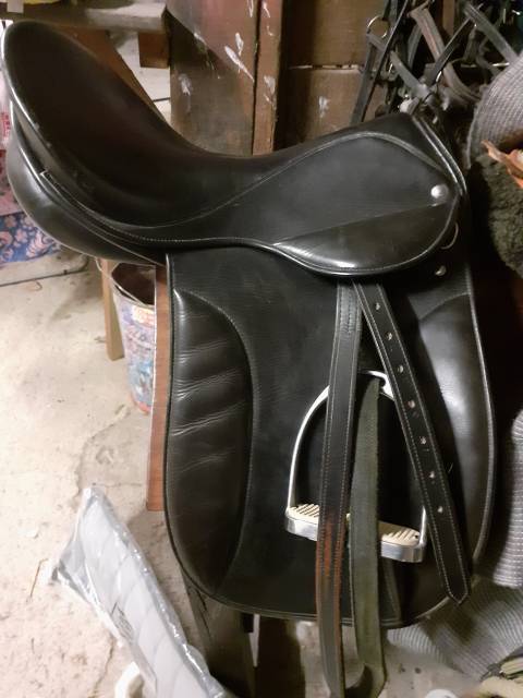 Sella da dressage Zaldi  17" - 2016