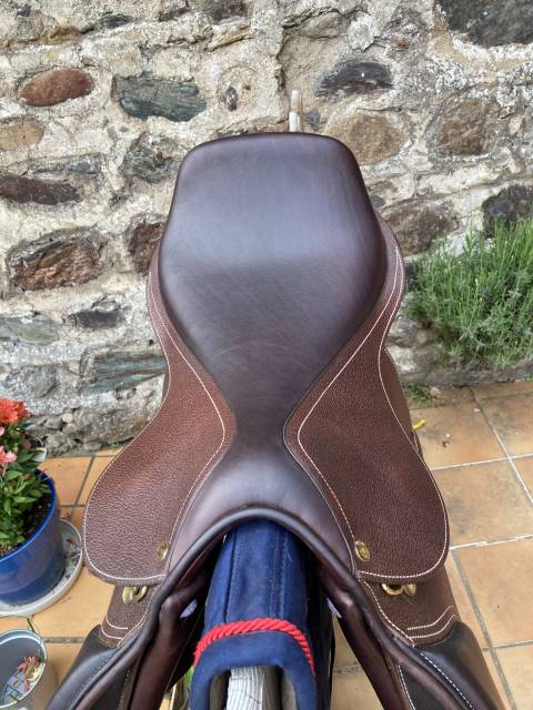 Sella da salto ostacoli   17.5" - 2019