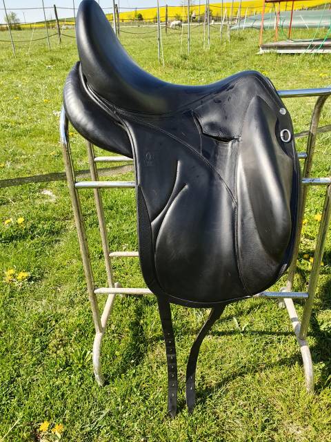Sella da dressage Devoucoux Makila Lab 17" - 2019