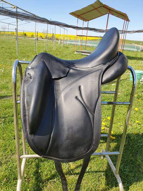 Sella da dressage Devoucoux Makila Lab 17" - 2019
