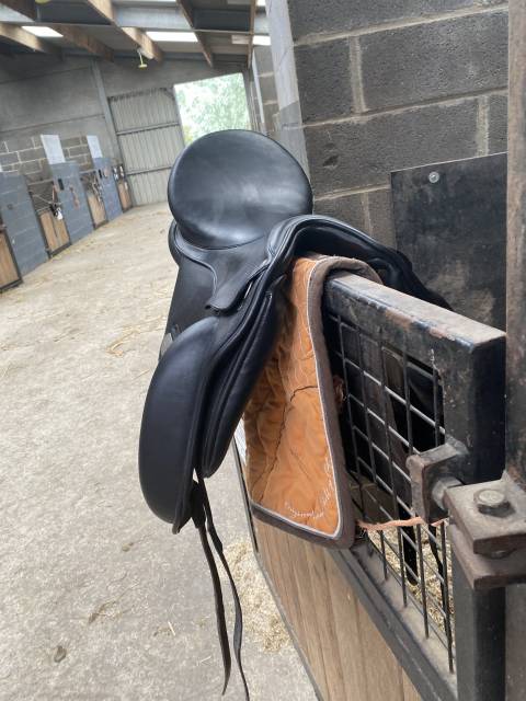 Sella da dressage Time Rider Marie France  17.5" - 2019