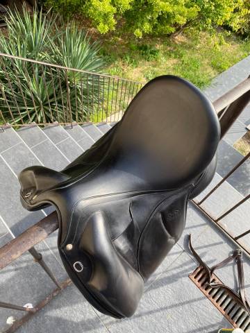 Sella da dressage Devoucoux Makila Lab 17.5" - 2016
