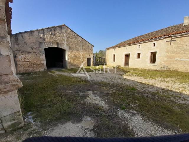 Azienda agricola In vendita Charente