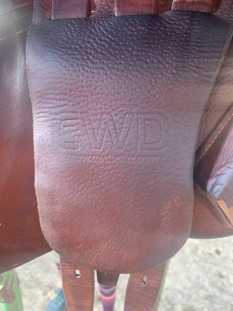 Sella da salto ostacoli CWD  17" - 2016