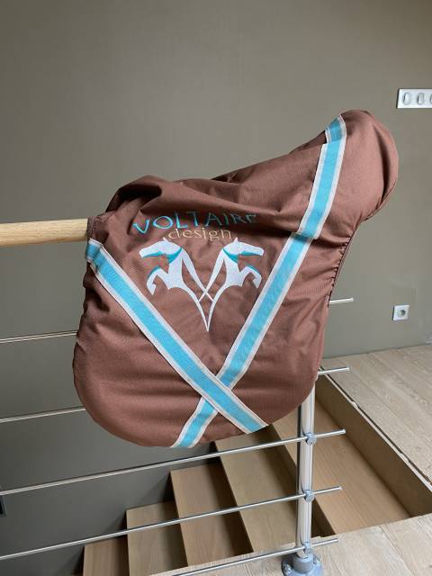 Sella da salto ostacoli Voltaire Design  18" - 2018