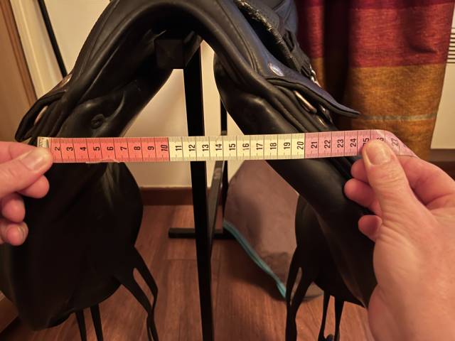 Sella da dressage Forestier  17.5" - 2013