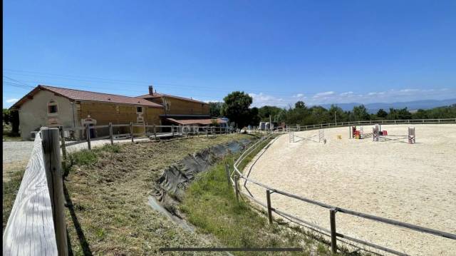 Proprietà equestre In vendita Drôme