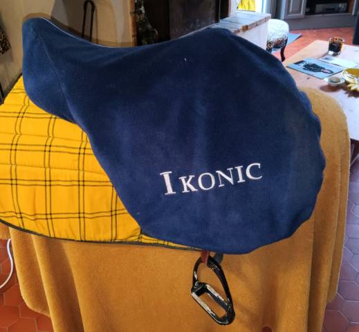 Sella da salto ostacoli Ikonic Jumping classic 17" - 2016