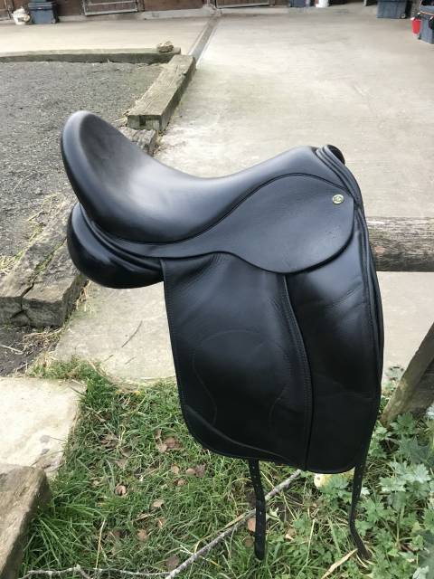 Sella da dressage  Hulsebos WB4 17.5" - 2022