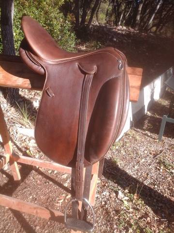 Sella da dressage   17" - 2015