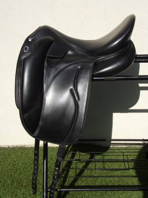 Sella da dressage Devoucoux  18" - 2015