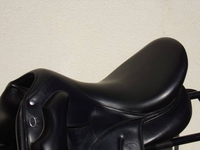 Sella da dressage Devoucoux  18" - 2015