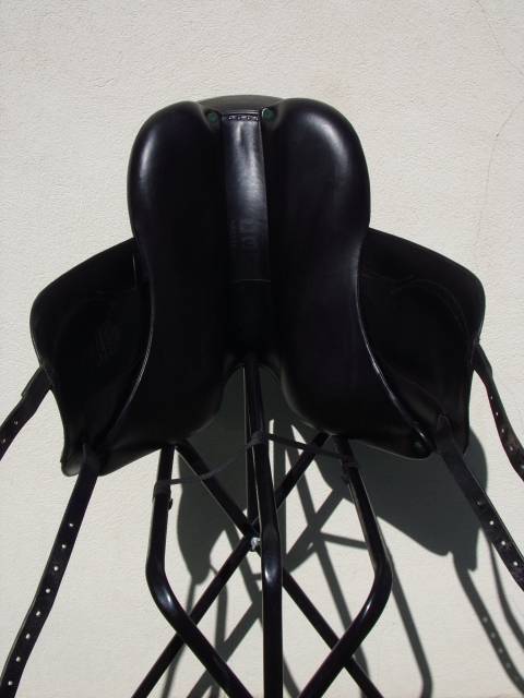 Sella da dressage Devoucoux  18" - 2015
