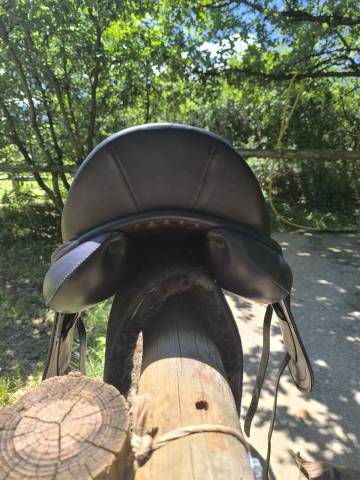 Sella da dressage Childeric  17" - 2018