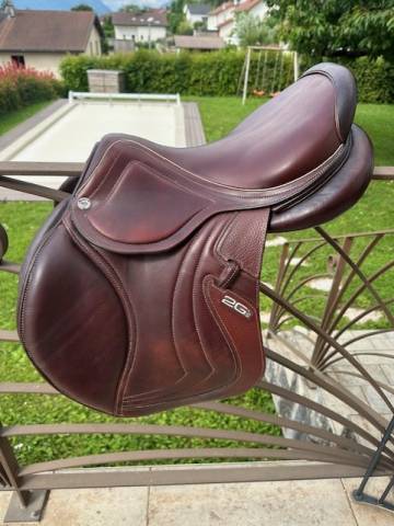 Sella da salto ostacoli CWD  16.5" - 2023