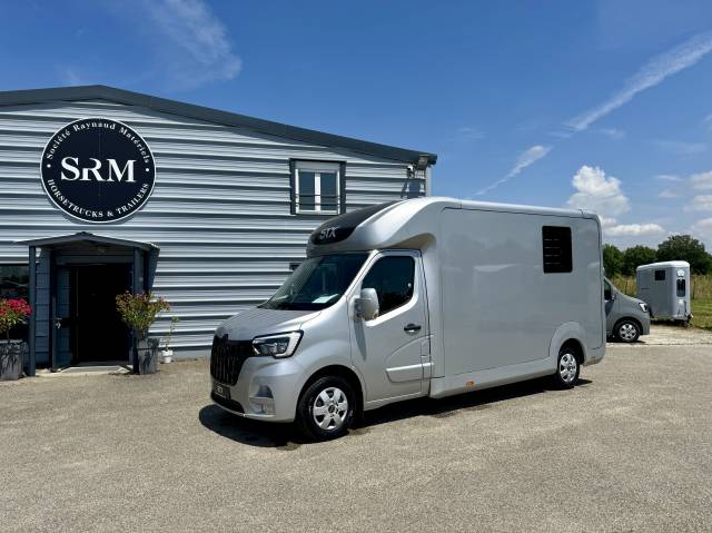 Van per Cavalli STX RENAULT MASTER 2024 Nuovo