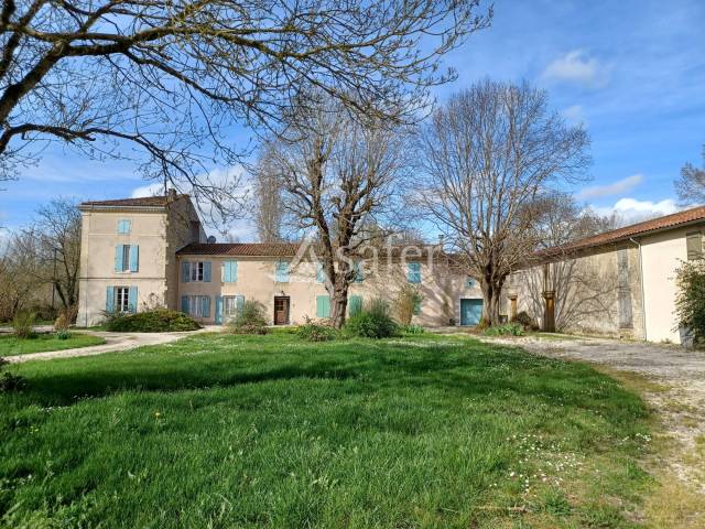 Proprietà rurale In vendita Deux-Sèvres