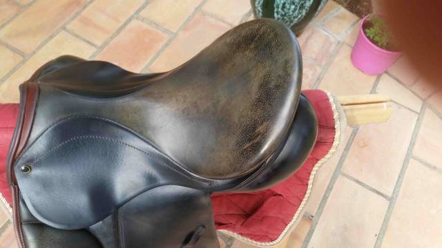 Sella da dressage Stubben  17" - 2005