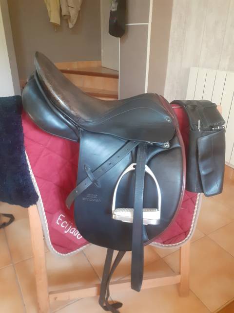 Sella da dressage Stubben  17" - 2005