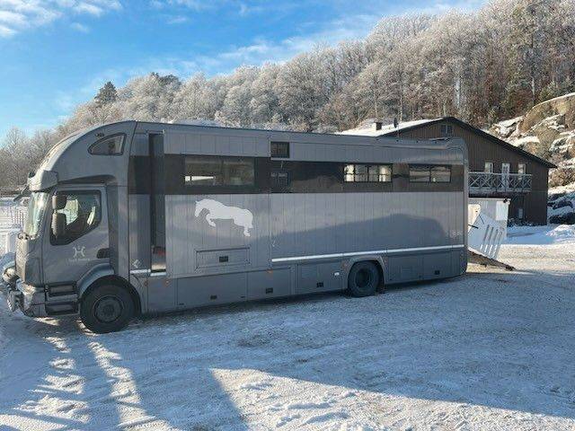 Camion per Cavalli Altra marca VOLVO 0 Occasione