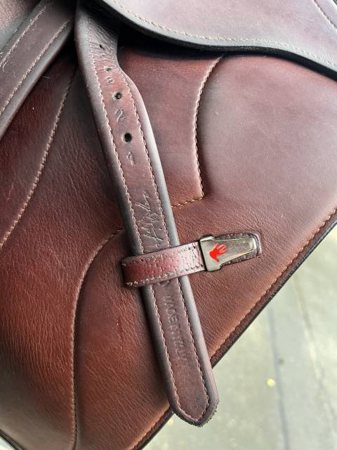 Sella da salto ostacoli Equipe  17" - 2023