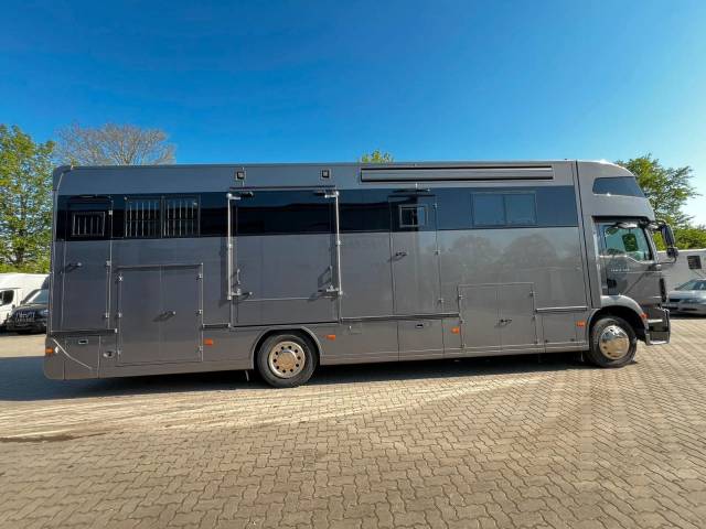 Camion per Cavalli Altra marca MAN  0 Occasione