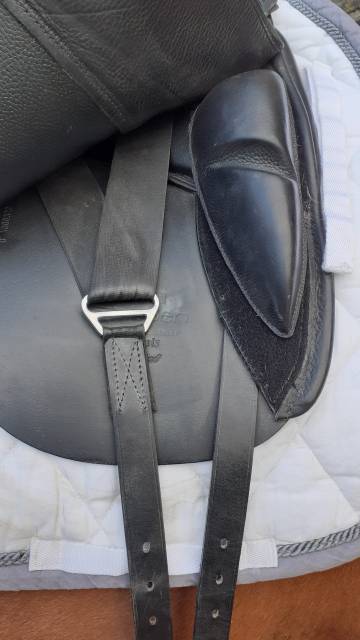 Sella da dressage Stubben  17" - 2022